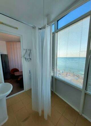 Гостиница Кавказ Ольгинка Номер-студия с видом на море-7