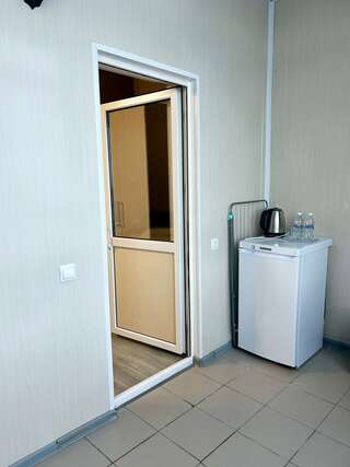 Гостиница Кавказ Ольгинка Двухместный номер с 1 кроватью и видом на море-3