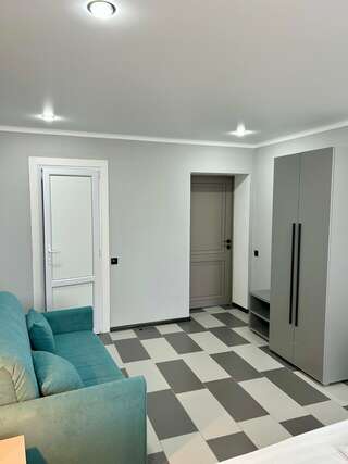 Гостиница Кавказ Ольгинка Люкс с видом на море-5