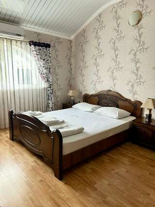 Гостиница Кавказ Ольгинка Апартаменты с 2 спальнями-1