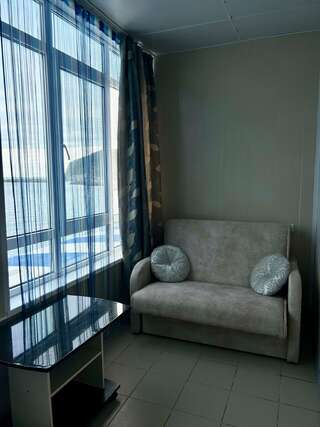 Гостиница Кавказ Ольгинка Двухместный номер с 1 кроватью и видом на море-4