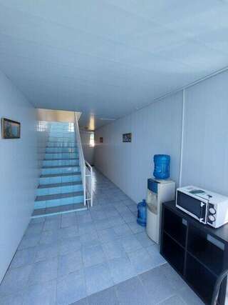 Гостиница Кавказ Ольгинка Стандартный трехместный номер-6